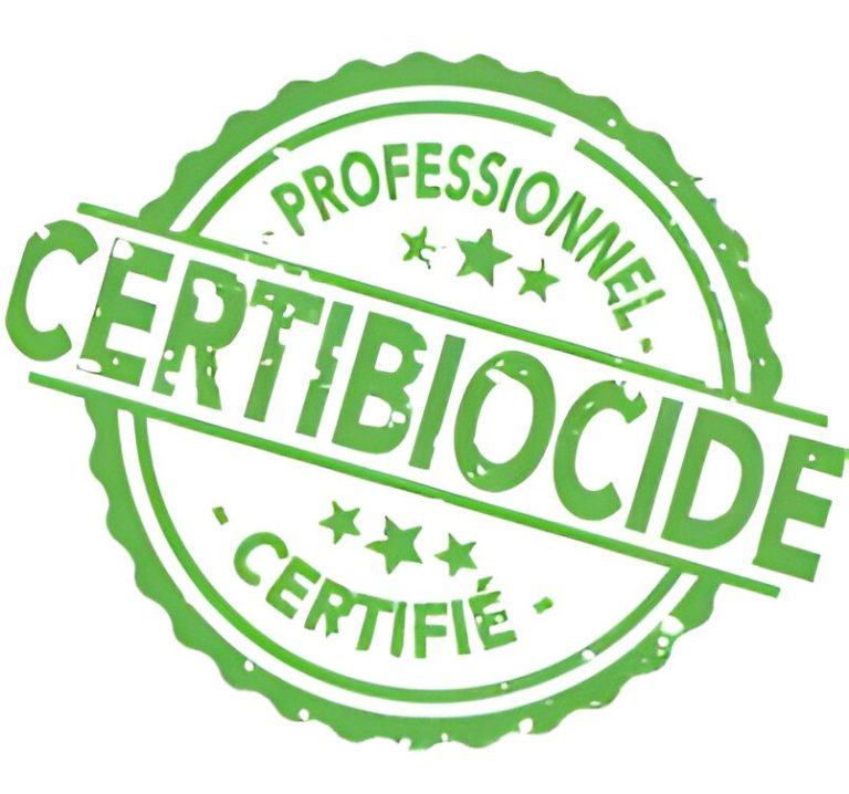 Tampon rond vert avec la mention "Certibiocide" et des étoiles, indiquant une certification.